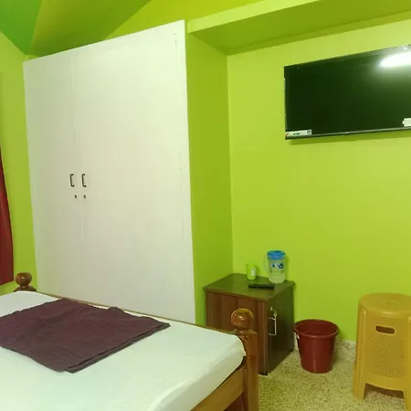 Square & Dormitory Stays Tirunelveli Exterior photo
