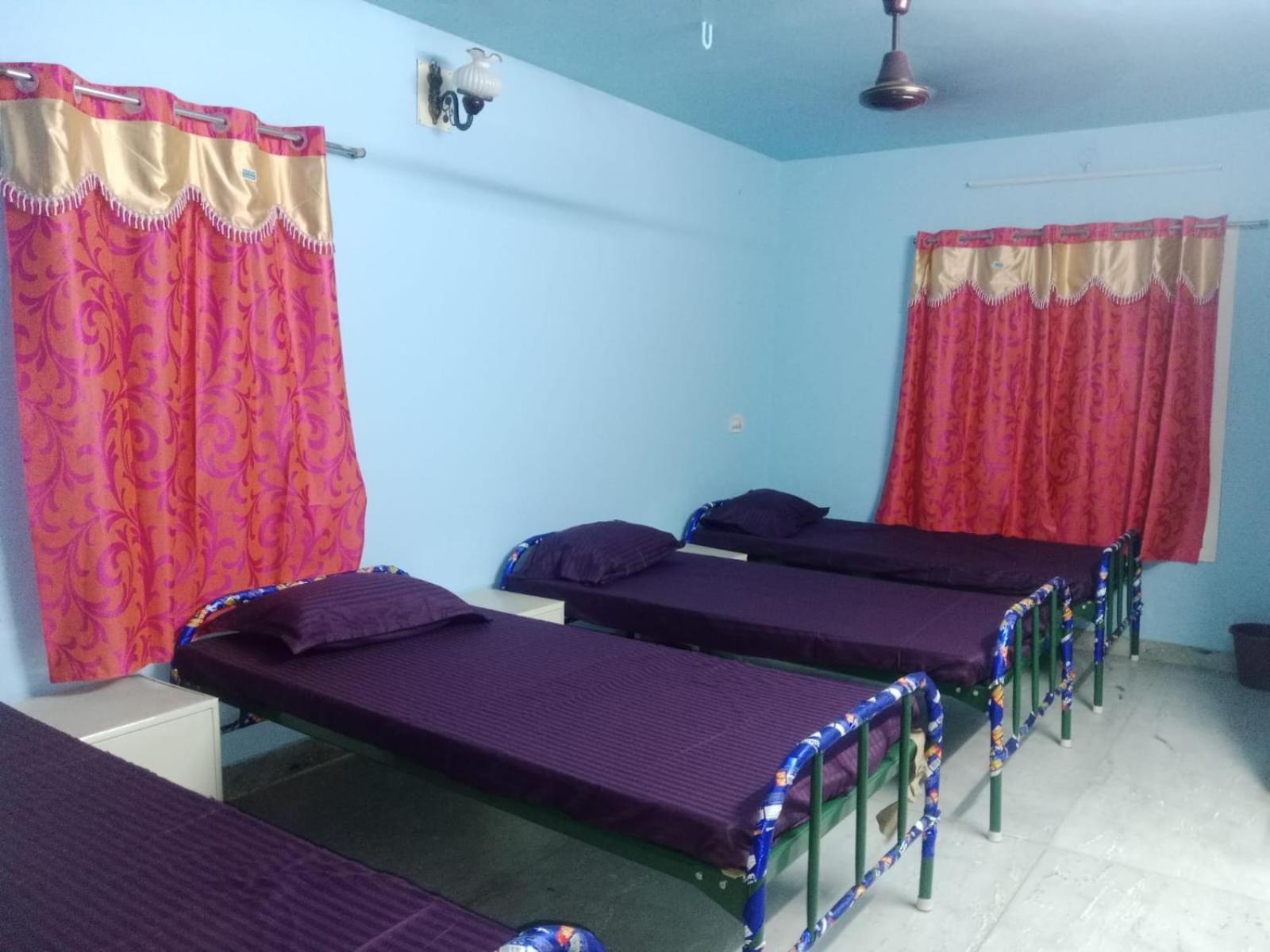 Homestay Square & Stays-aala