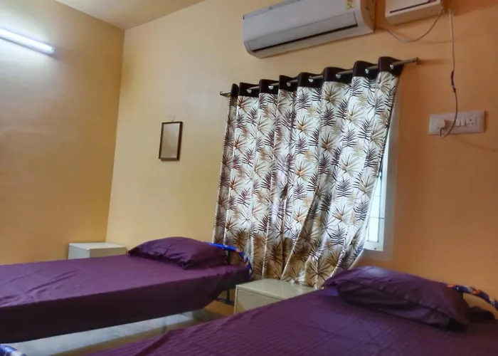 Square & Dormitory Stays