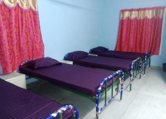 Square & Dormitory Stays
