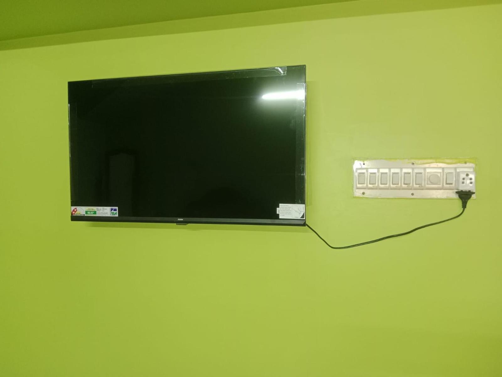 Square & Homestay *