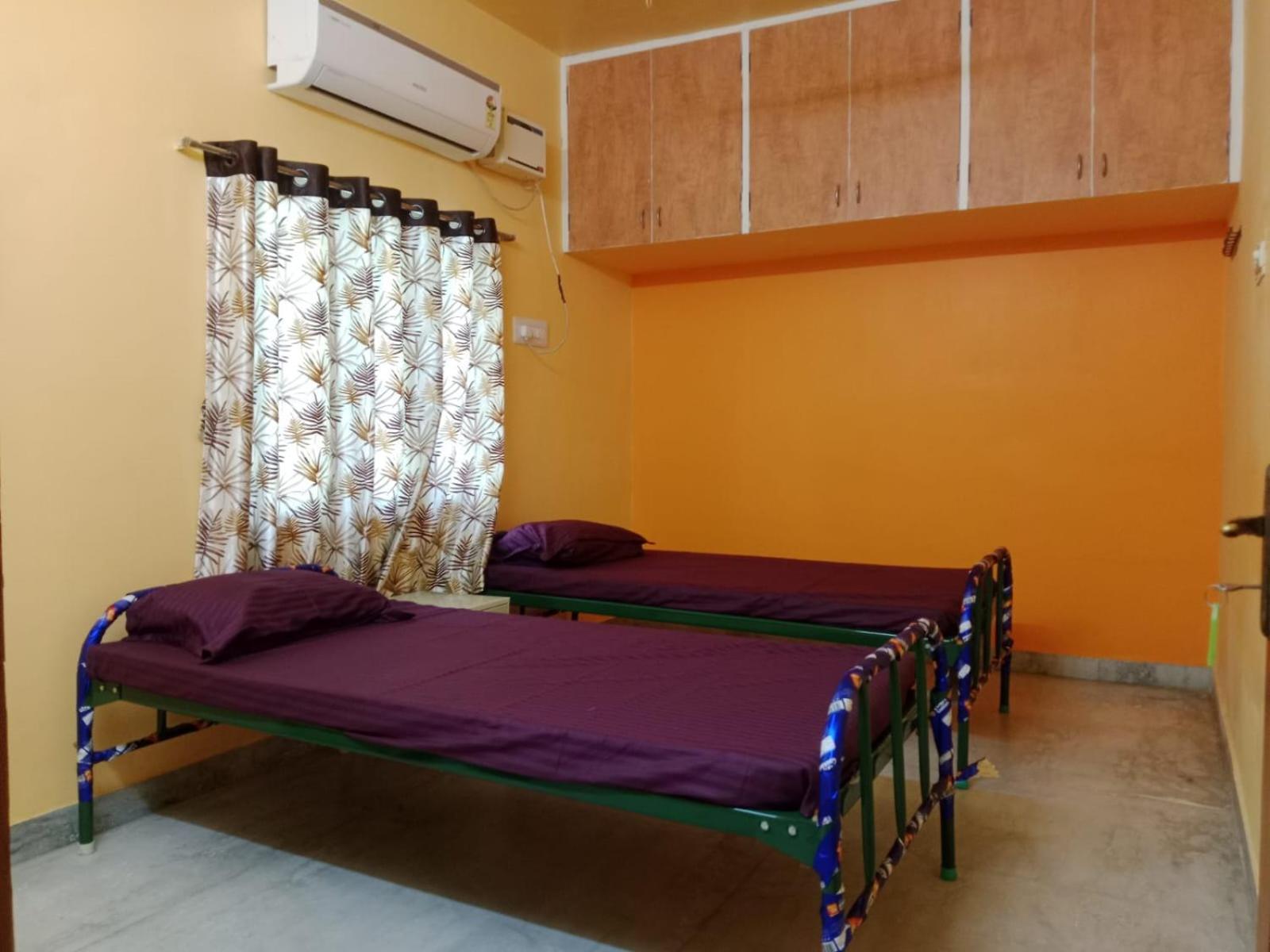 Homestay Square &